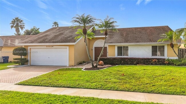 Foto del edificio - 8060 NW 51st Ct