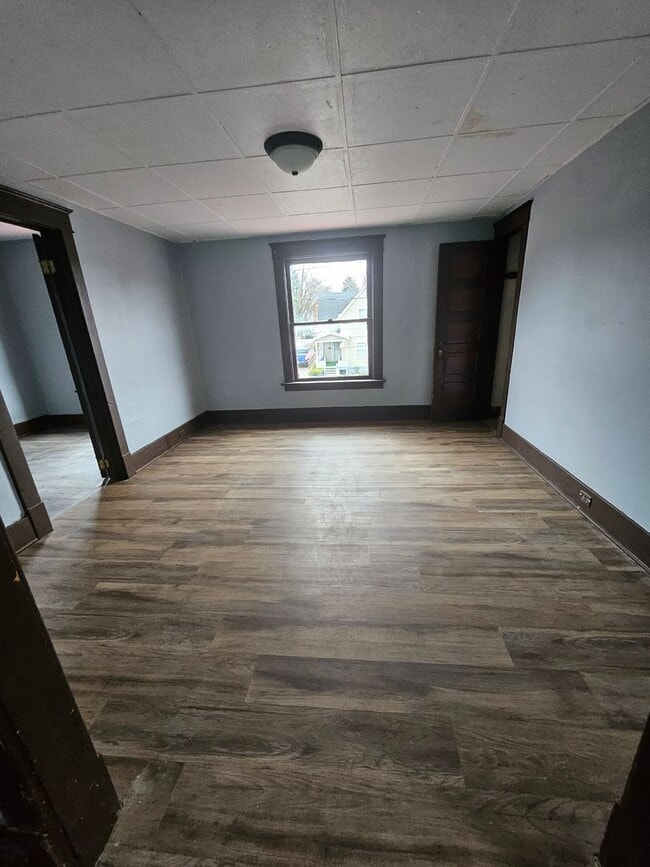 Foto del edificio - Upper 3 bedroom unit