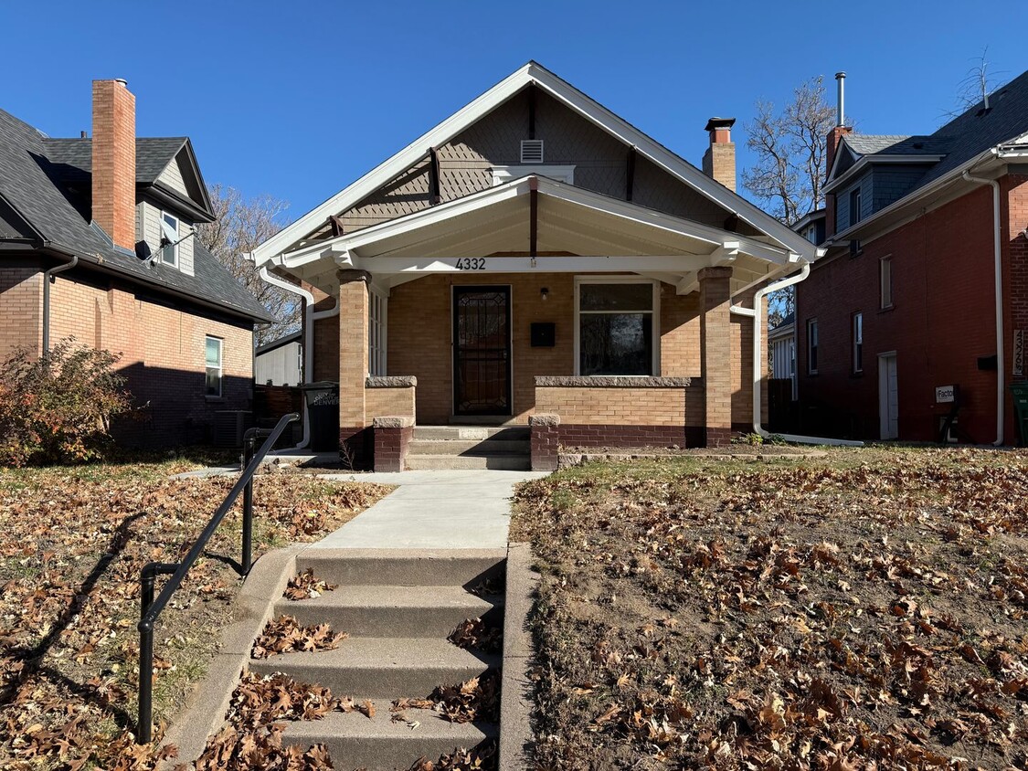 Primary Photo - Bright & Modern Two-Bed Home Near Rocky Mountain Lake Park!!