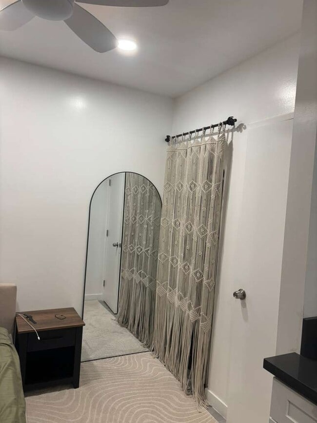 Foto del edificio - 4261 Eta St