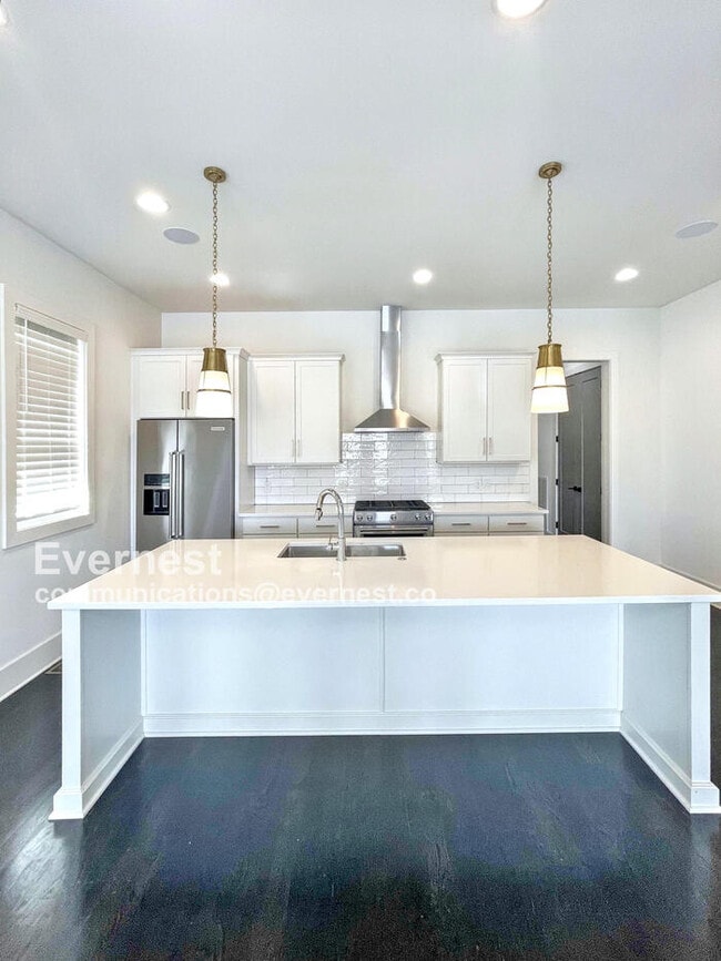 Foto del edificio - 429 36th Ave N