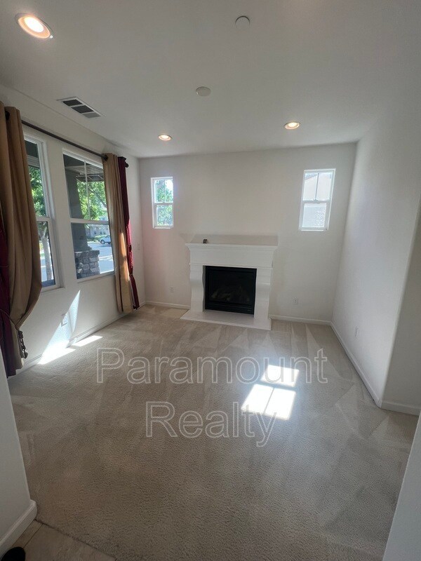 Foto del edificio - 4311 Gardenia St