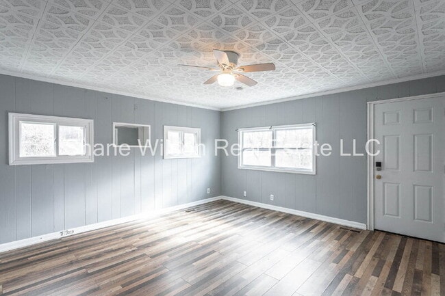 Photo - 5327 Lee Ave House