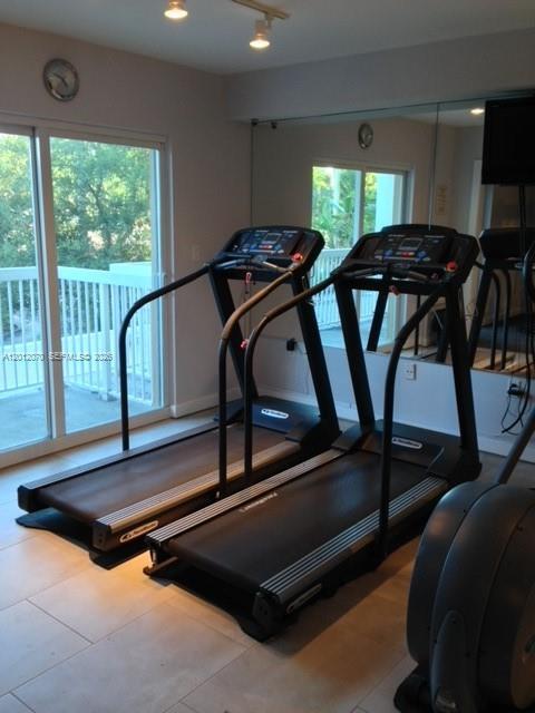 Foto del edificio - 2740 SW 28th Ter