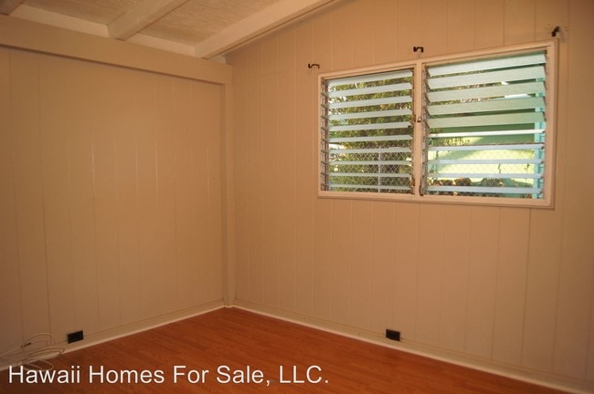 Building Photo - 1639 Hooheke St