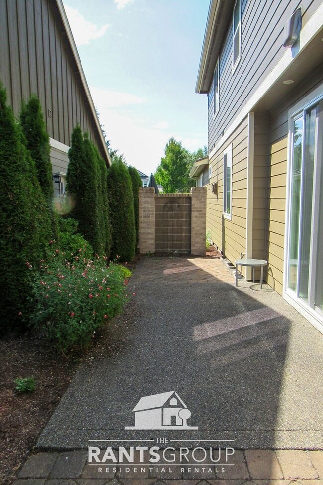 Building Photo - Spacious Single-Family Home in Olympia’s I...