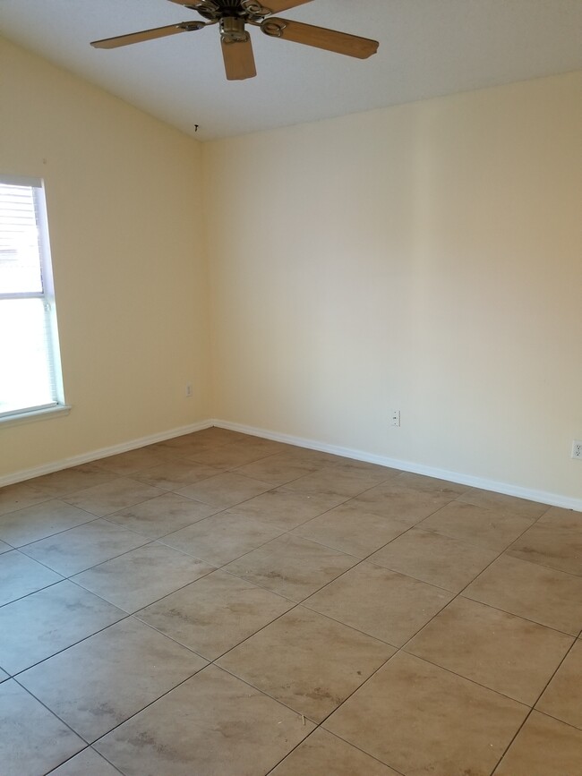 Building Photo - 7338 Marseille Cir