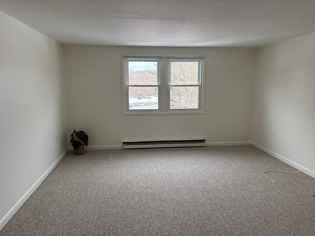 Foto del edificio - 681 State Rd