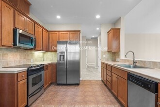 Building Photo - 4890 Summerlinn Way