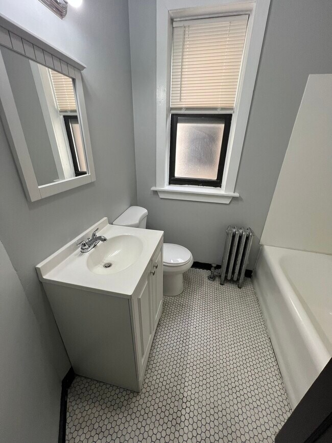 Foto del edificio - 1443 W 93rd St