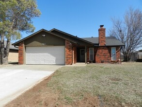 Building Photo - 2615 NW Locksley Ln