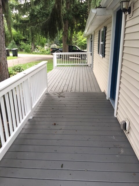 Foto del edificio - 3 bdrm/1 bath cottage-style home