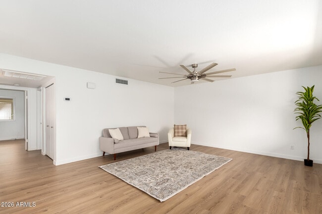 Building Photo - 1224 N 85th Pl