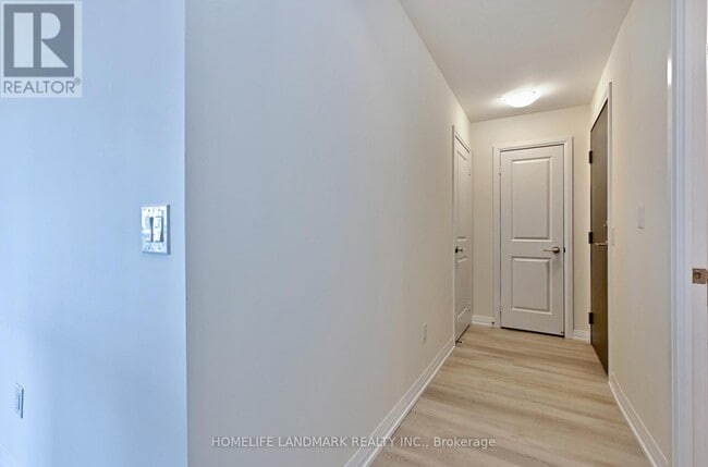 Building Photo - 3270 Sheppard Ave E