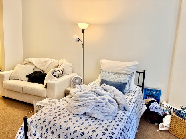 Building Photo - 833-835 Beacon St. Unit 505