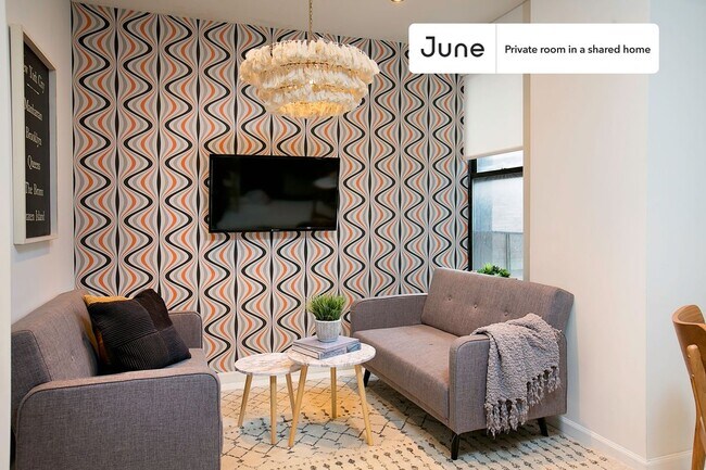 Foto del edificio - Private bedroom in 3 bed/1 bath Home