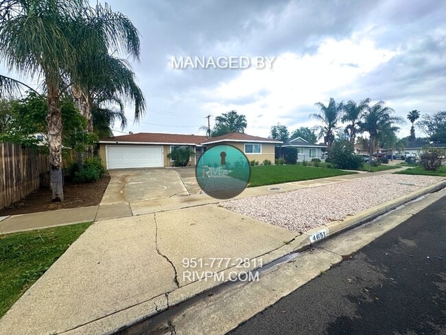 Building Photo - REMODELED 4 BEDROOM HOME IN RIVERSIDE!!