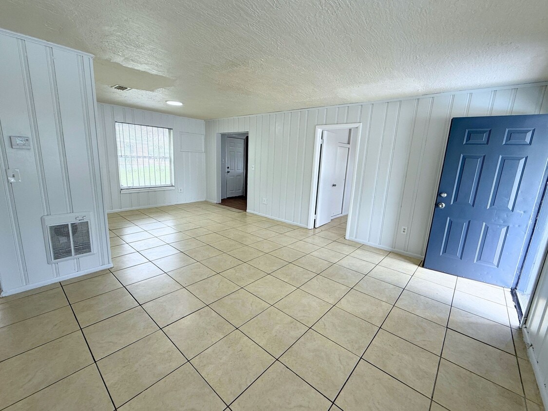 Primary Photo - 15410 NW 32 Ct