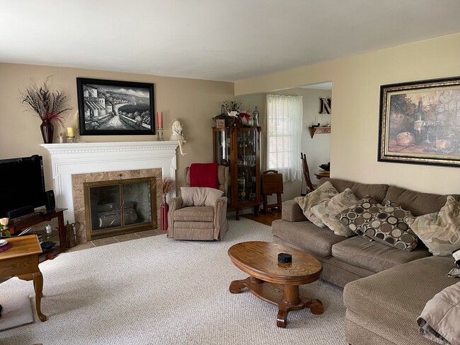 Building Photo - 4945 Clifton Pky