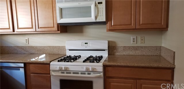 Primary Photo - 4325 W 182nd St