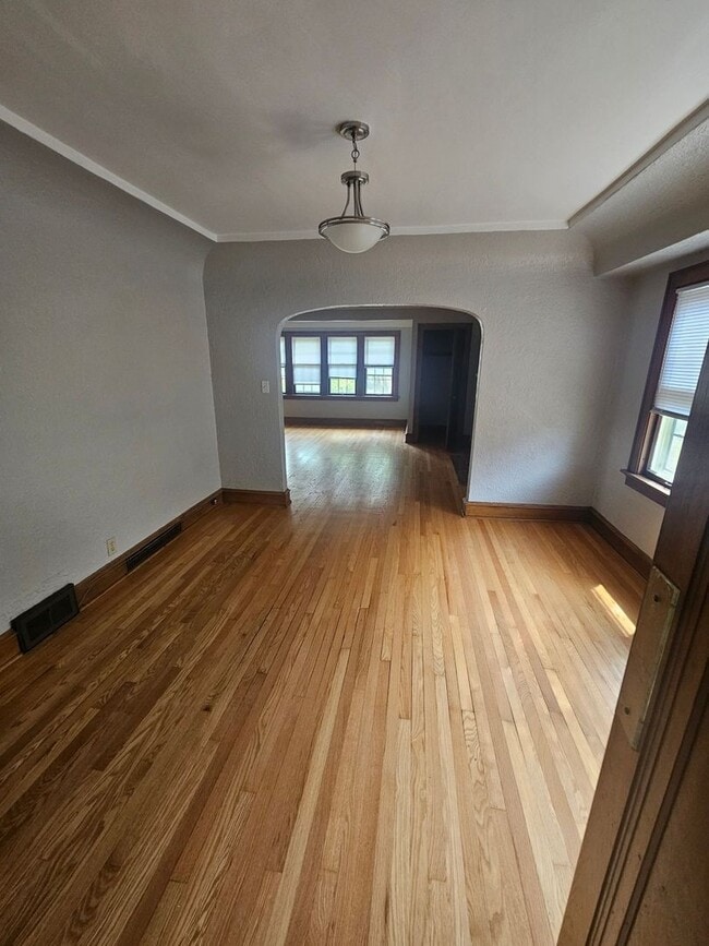 Building Photo - 4147-4149 N Bartlett Ave. (Duplex)
