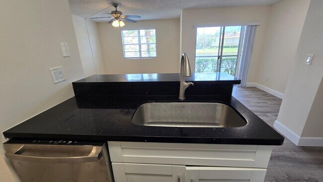 Foto del edificio - 1259 SW 46th Ave