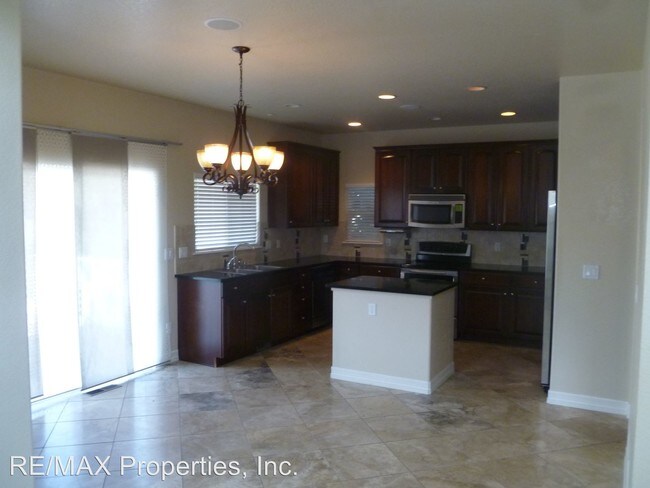 Building Photo - 4 br, 2.5 bath House - 8104 Knotty Alder Ct