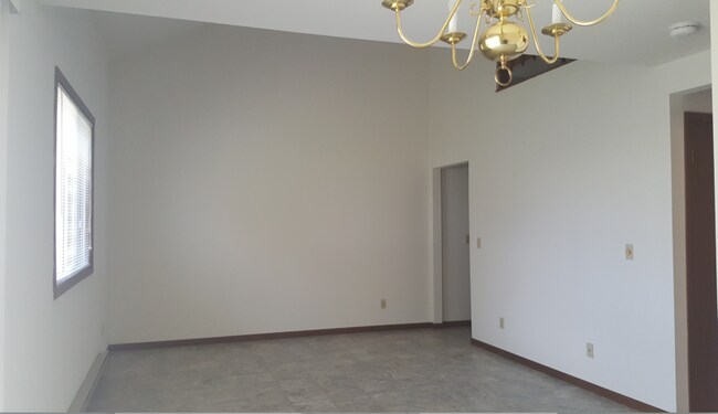 Foto del edificio - 1332 Spring Village Dr