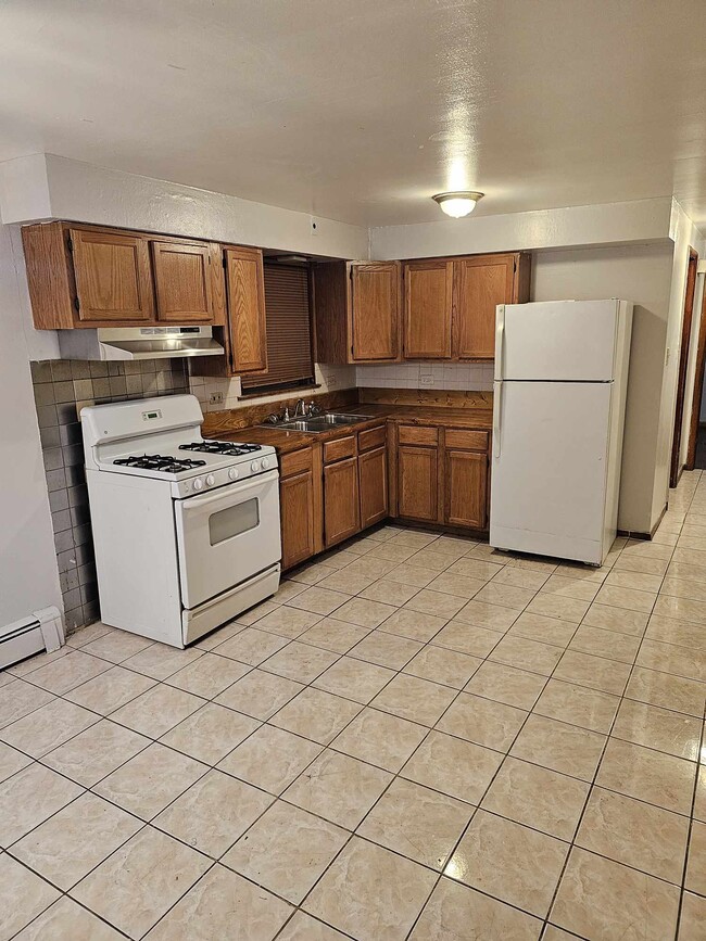 Kitchen - 12537 S Marshfield Ave