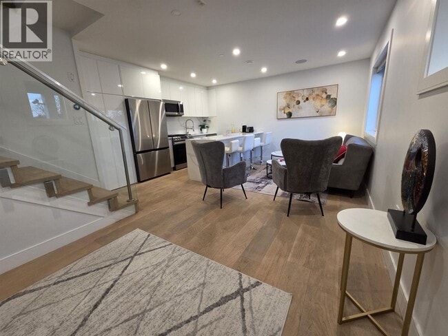 Building Photo - 2881 E Georgia St