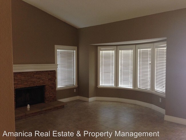 Building Photo - 3 br, 2 bath House - 13830 Red Berry St.