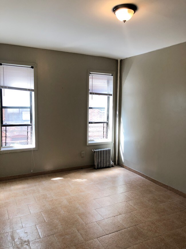 Building Photo - 1407 78th St