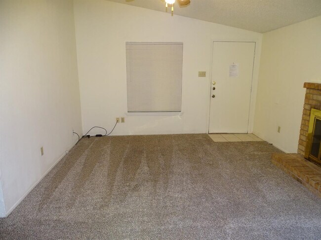 Foto del edificio - 206 N Troy Ave