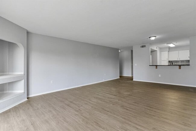 Foto del edificio - 13929 Fairway Island Dr