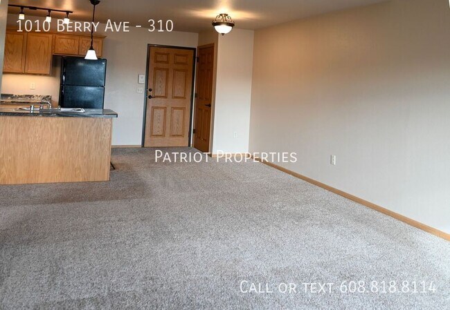 Foto del edificio - 1010 Berry Ave