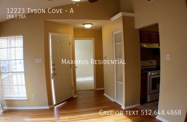Foto del edificio - 12223 Tyson Cove