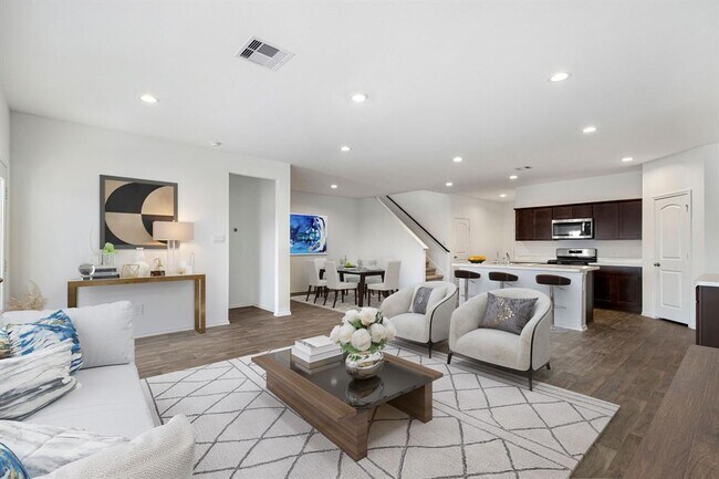 Foto del edificio - 5102 Bay Mdws Ln