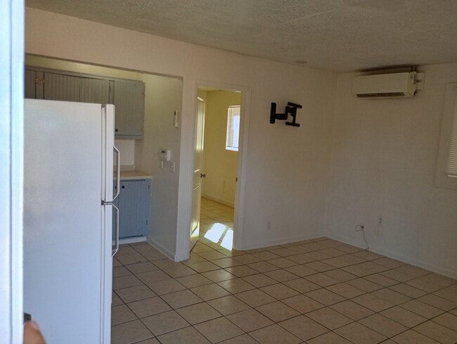 Building Photo - N Jefferson St