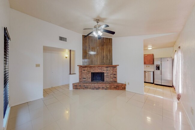 Foto del edificio - Now Available! 3 Bedroom 2 Bath Arlington ...