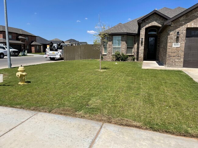 Foto del edificio - 8601 Alnwick Dr
