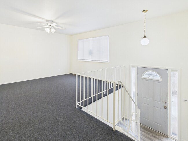 Foto del edificio - 17681 Country Club Ln
