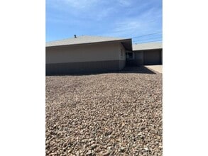 Building Photo - 1201 E Barcelona Ave