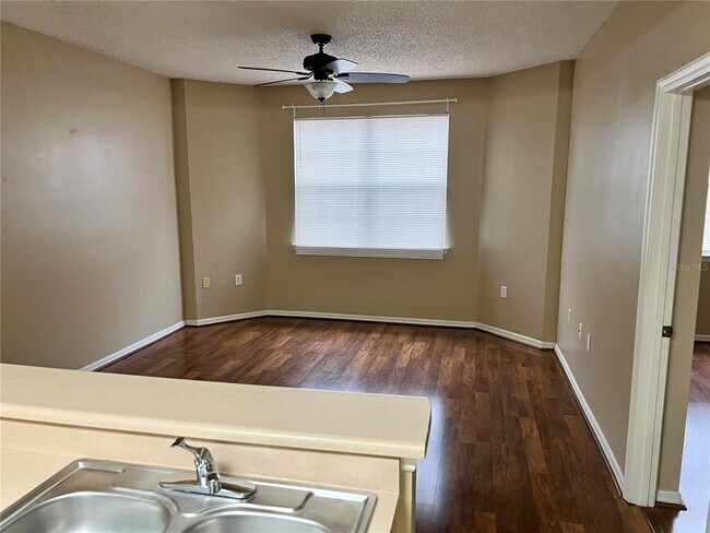 Foto del edificio - 3502 Windy Walk Way