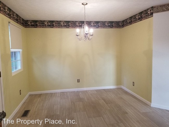 Building Photo - 3 br, 2 bath House - 111 Black Oak Drive