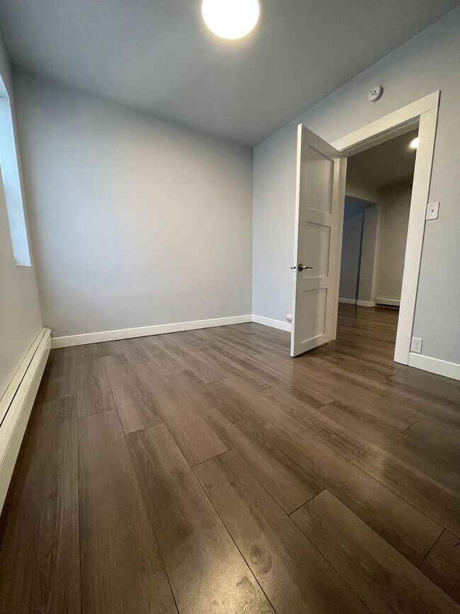 Foto del edificio - 216 4th St N