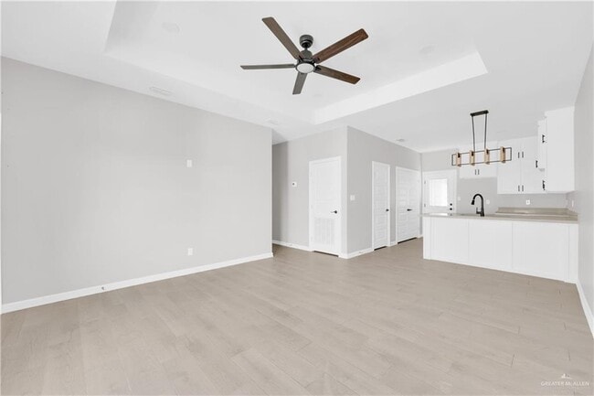 Foto del edificio - 14 E 13th St