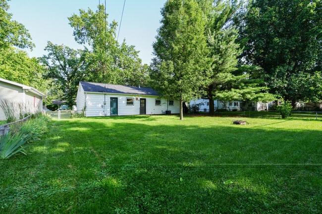 Foto del edificio - 1814 Meadow Dr