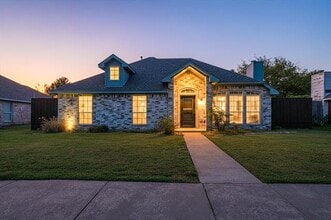 Building Photo - 7609 Munich Dr