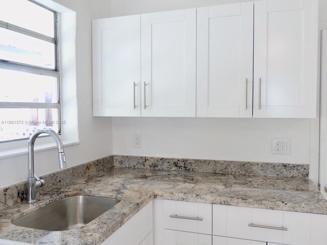 Foto del edificio - 3429 NW 5th St