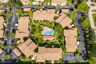 Building Photo - 64 4th St